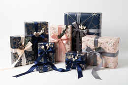 giftwrapping photo